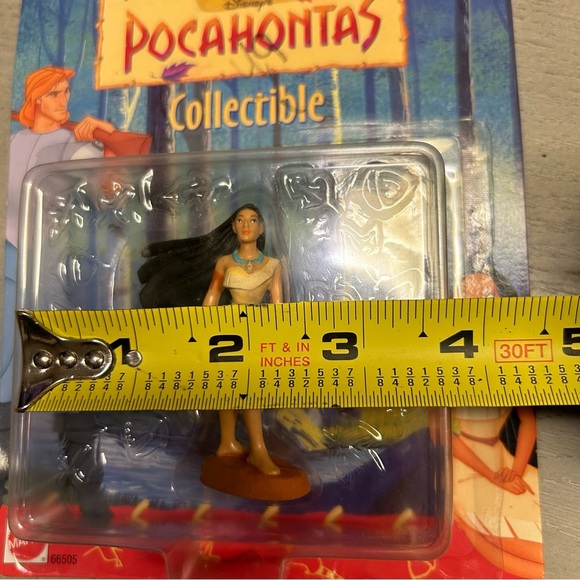 3 Vintage 1995 Mattel Disney's Pocahontas Collectible Figures New And Sealed - Picture 4 of 16